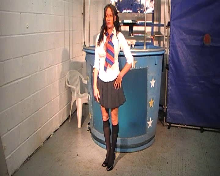 foxy_the_schoolgirl_gets_dunke_main.jpg
